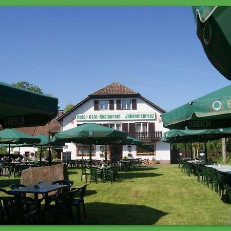 Hotel-Restaurant Johanniskreuz Trippstadt Exterior foto