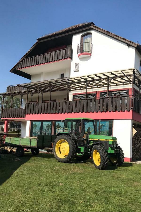 Hotel-Restaurant Johanniskreuz Trippstadt Exterior foto