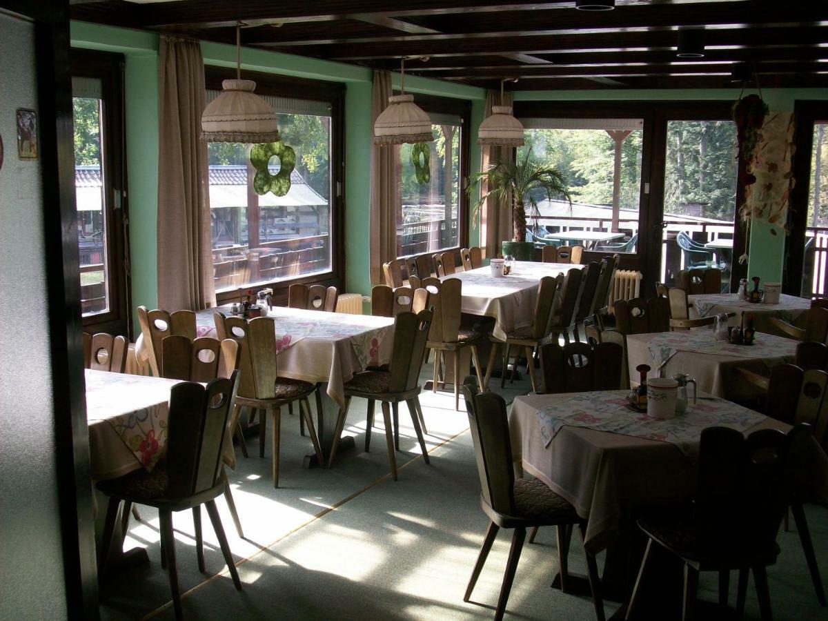 Hotel-Restaurant Johanniskreuz Trippstadt Exterior foto